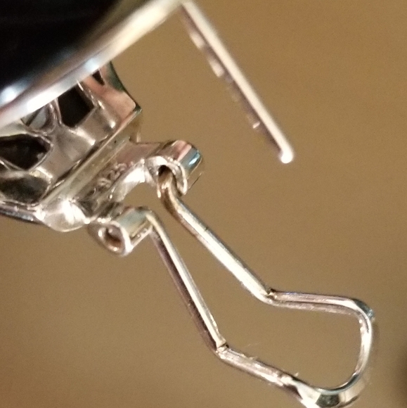 Belle e'toile Oracle Earrings - Picture 9 of 13